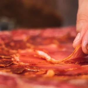 Surtido de ibéricos emplatado — Viandas de la Sierra